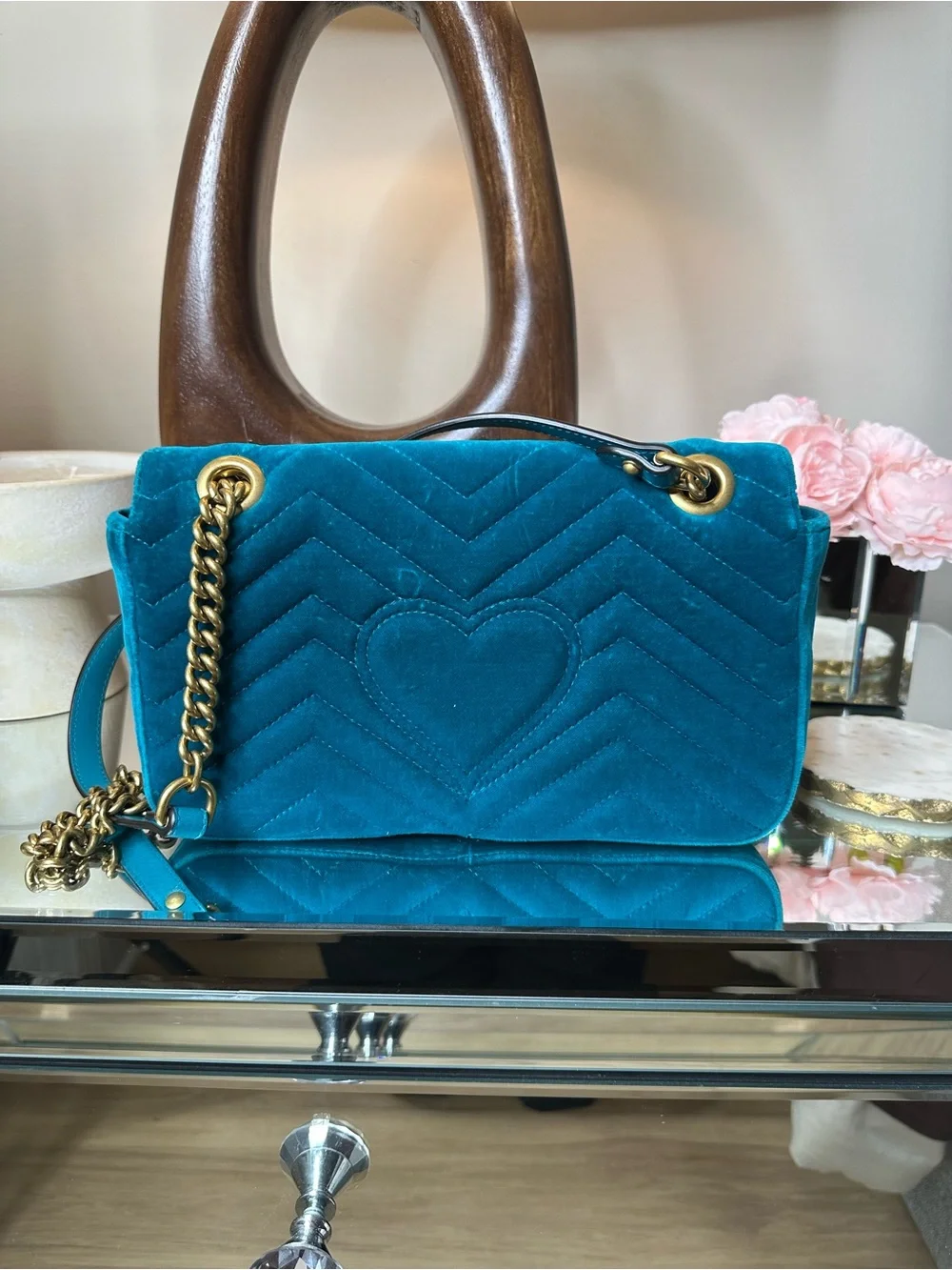 Small Gucci Teal Velvet GG Marmont Shoulder Bag with Gold Hardware - Picture 4 of 12